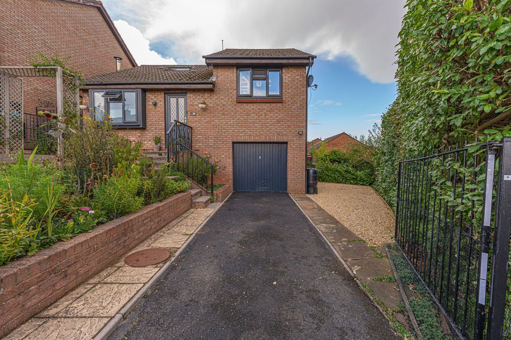 Kier Hardie Crescent, Newport NP19, 3 bed detached house for sale, £ ...
