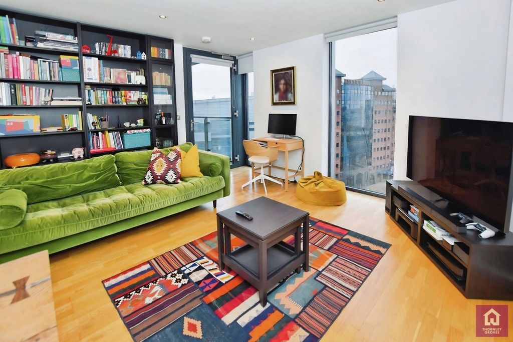 Property photo 2 of 14 Pbox-Img.Jpg
