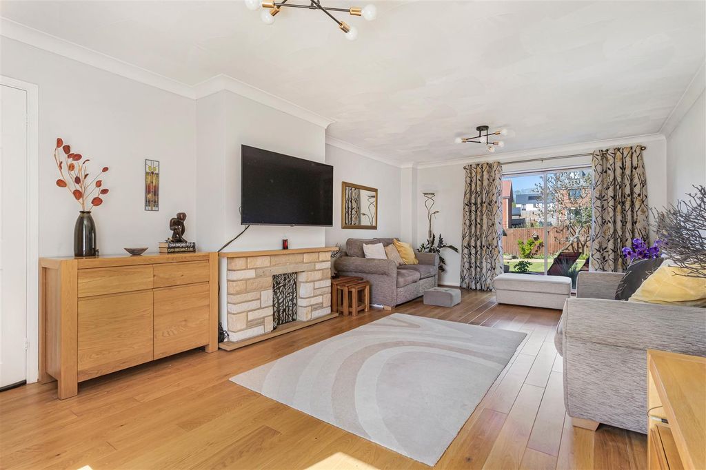 Property photo 3 of 26 22_79744.Jpg