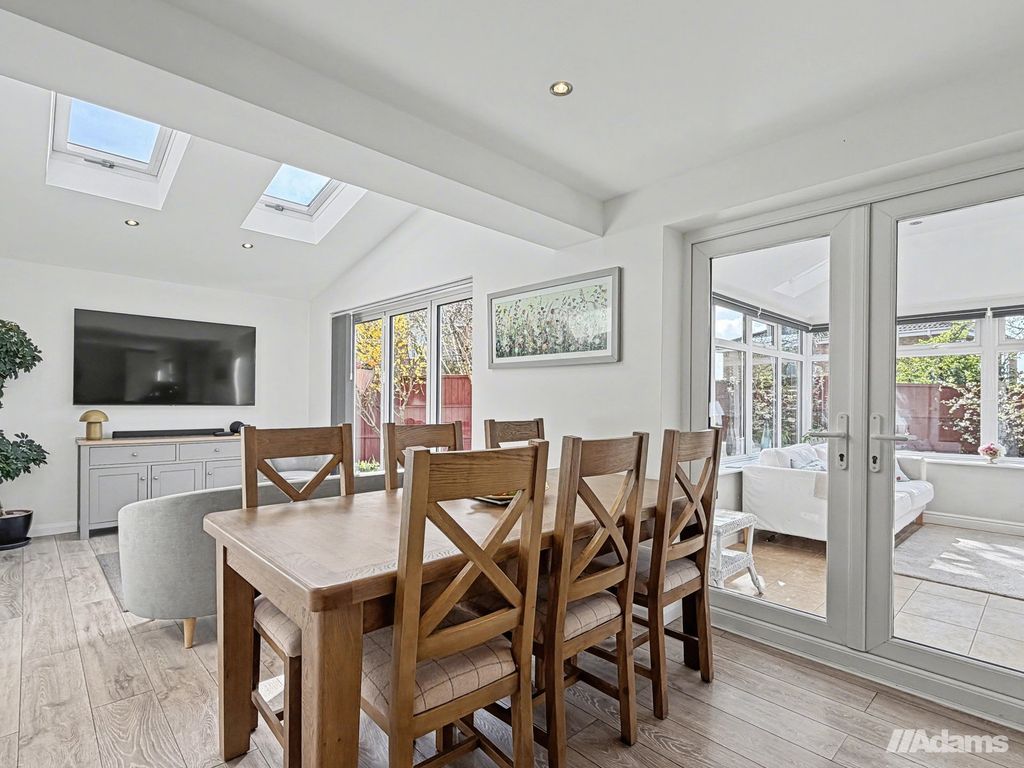 Property photo 3 of 33