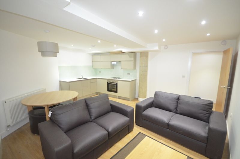 Property photo 1 of 3