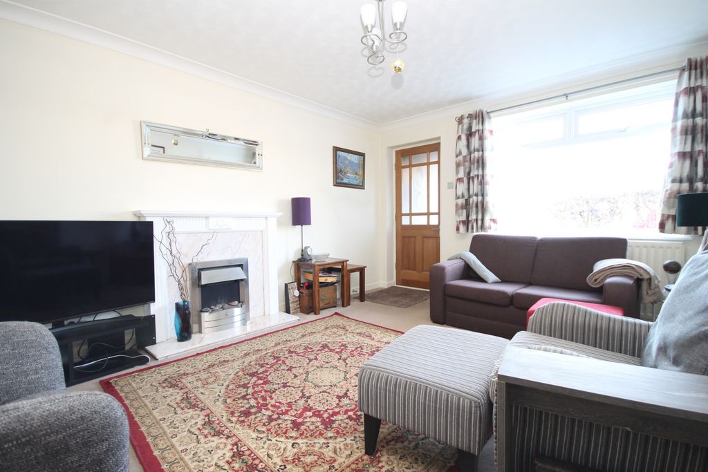 Property photo 3 of 9 Img_8060