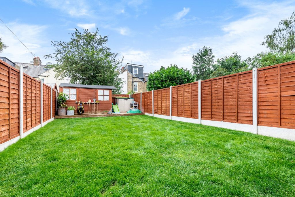 Property photo 3 of 15 Picture No. 16