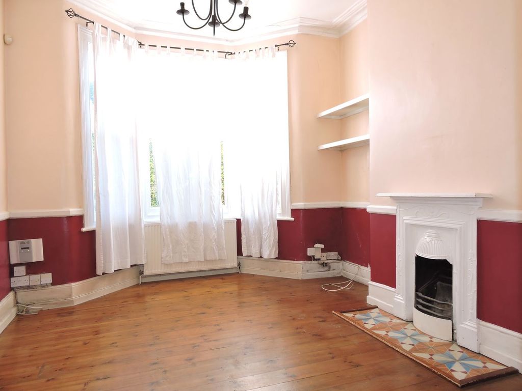 Property photo 2 of 21
