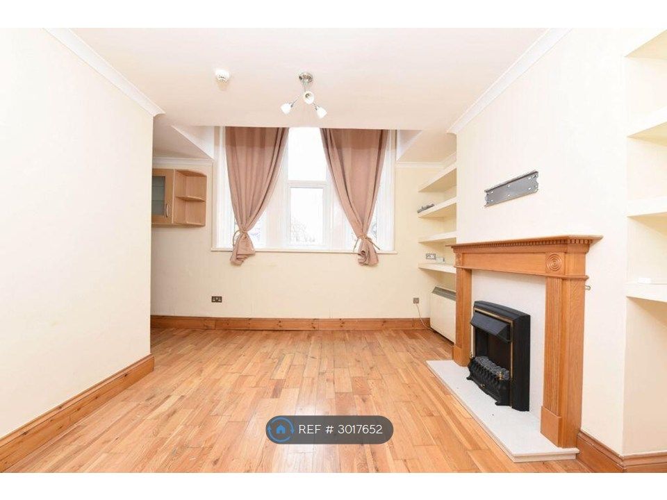 Property photo 3 of 5