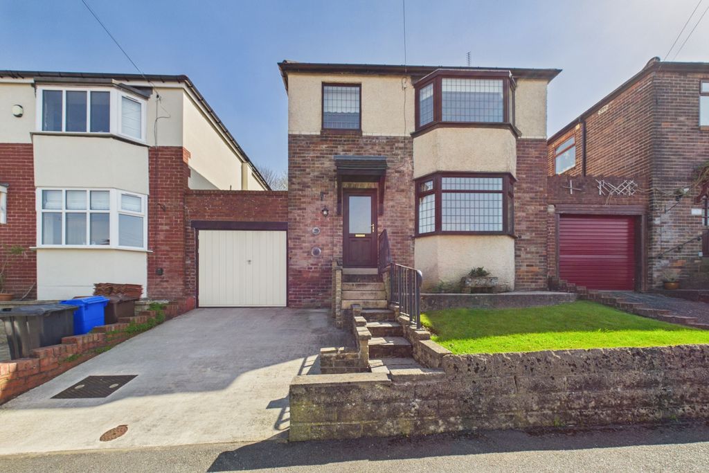 Property photo 1 of 27 Front External