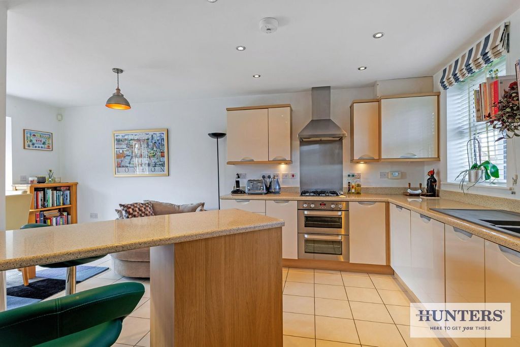 Property photo 3 of 22 96388_1-Station-Rise-Riccall (9) - Copy_Low.Jpg