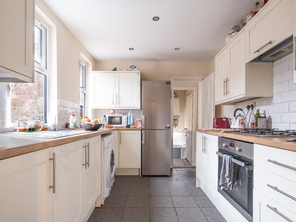 Property photo 2 of 10 2858062
