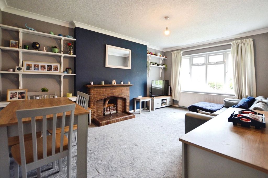 Property photo 2 of 14 Living Room