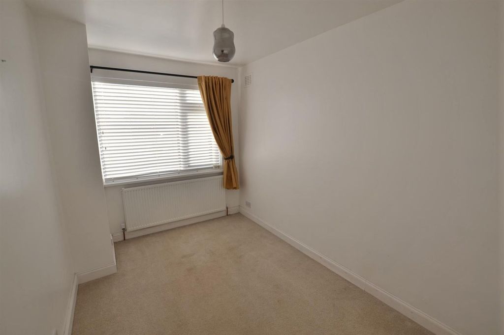 Property photo 3 of 14 Peashill (4).Jpg