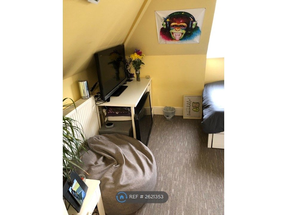 Property photo 2 of 16
