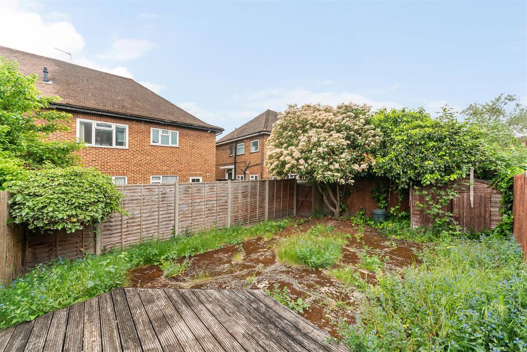 Property photo 3 of 10 Garden