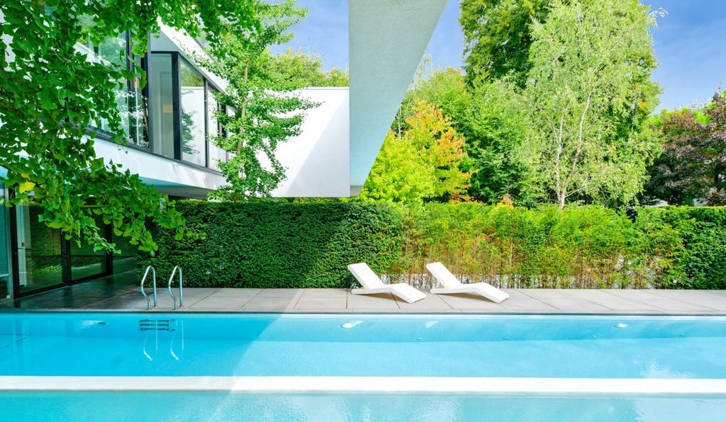 Property photo 1 of 31