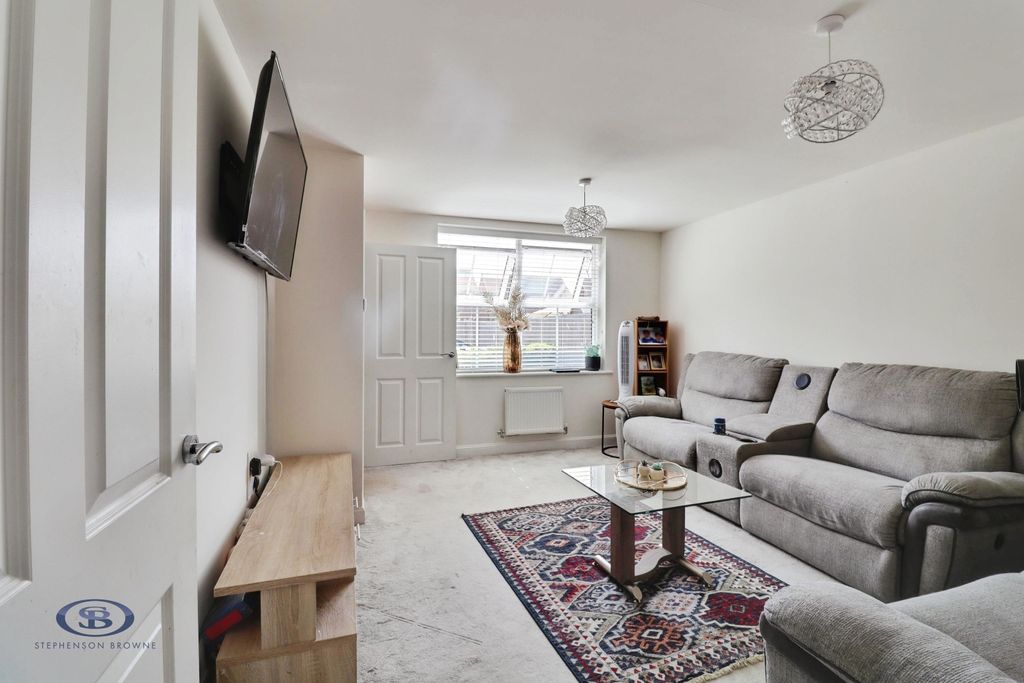 Property photo 1 of 18 Pbox-Img.Jpg