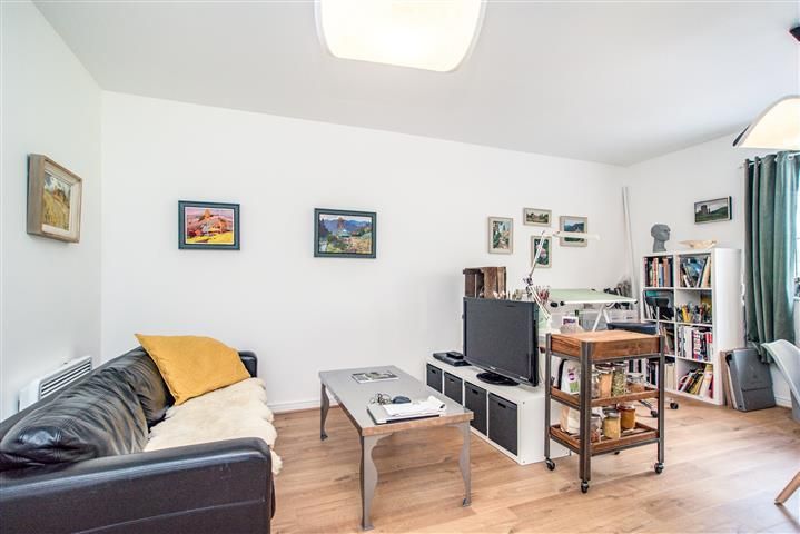 Property photo 3 of 7 Internal View
