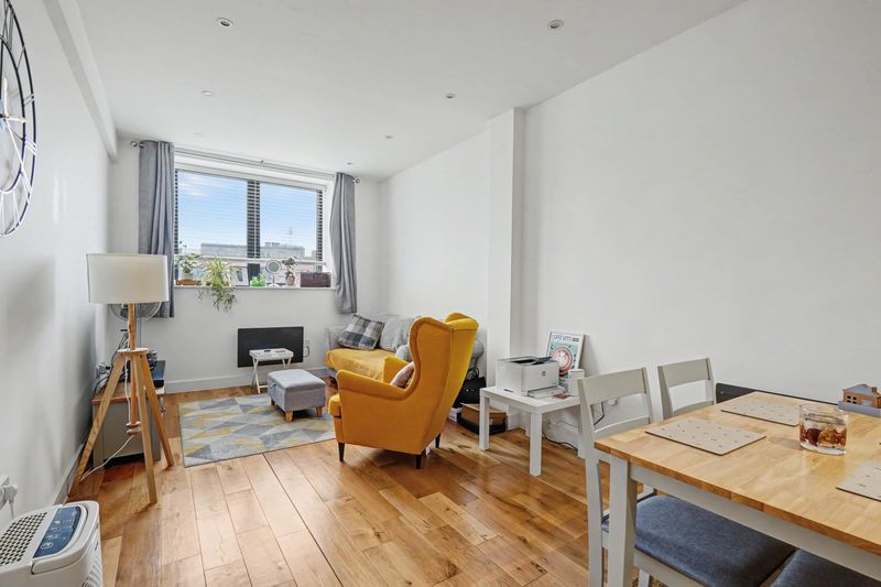 Property photo 2 of 11 Photo 6