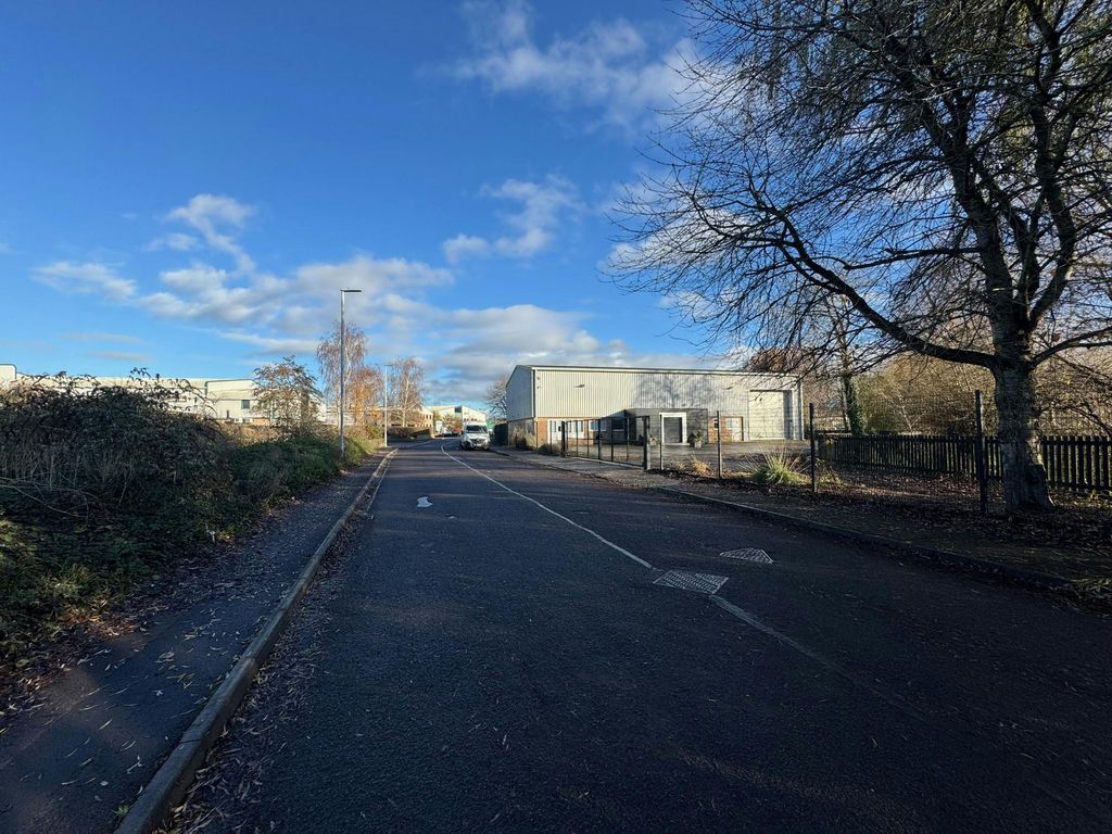 Property photo 2 of 33 4.Jpg