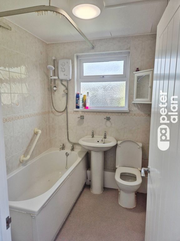 Property photo 3 of 16 Image