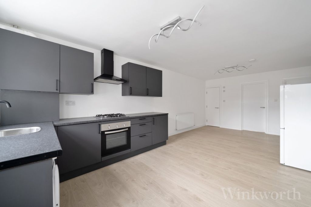 Property photo 3 of 7 Picture No. 05