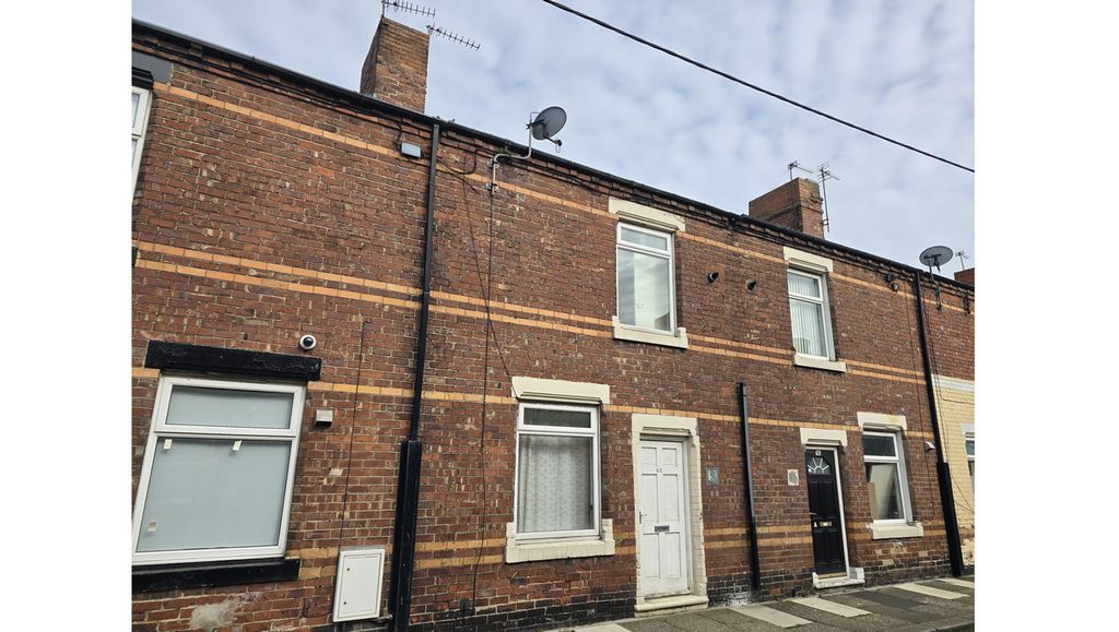 Property photo 2 of 4