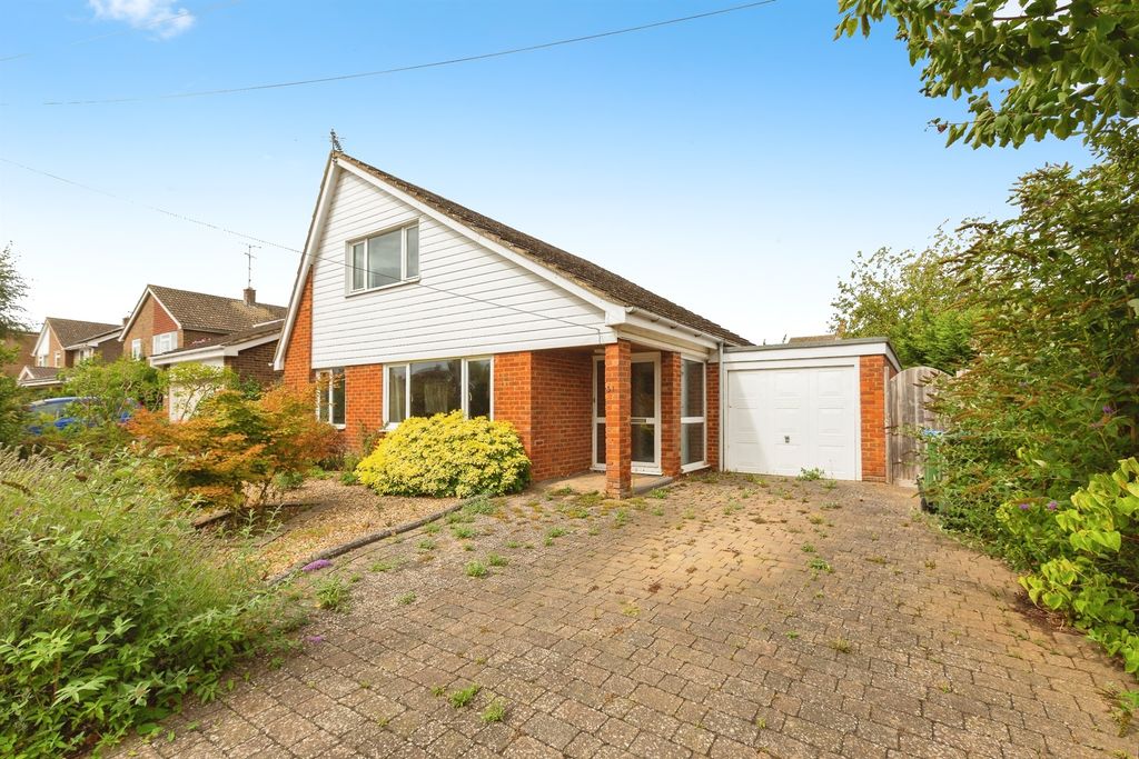 Property photo 1 of 17