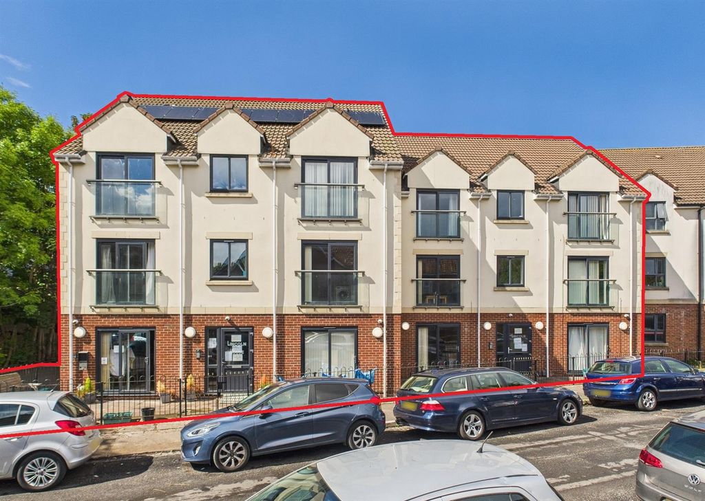 Property photo 1 of 19 1 - Modern Block Of 12 Flats For Auction, Bristol.