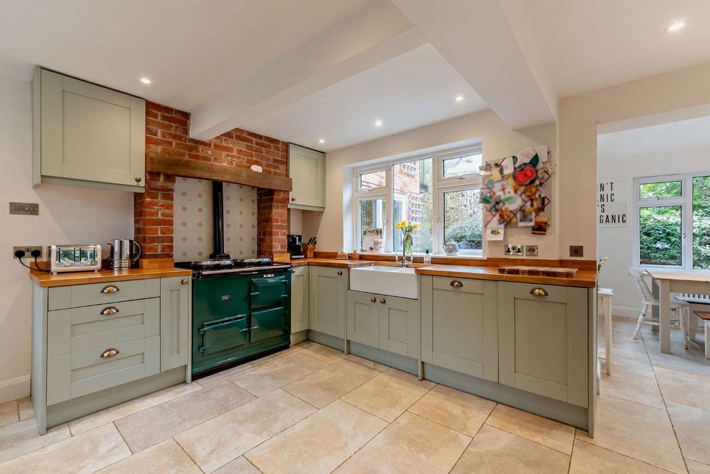 Property photo 2 of 21 Picture No. 02