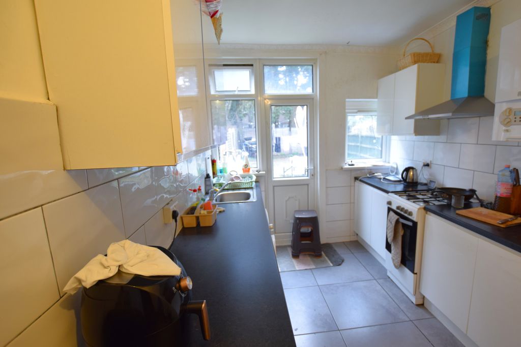 Property photo 2 of 3