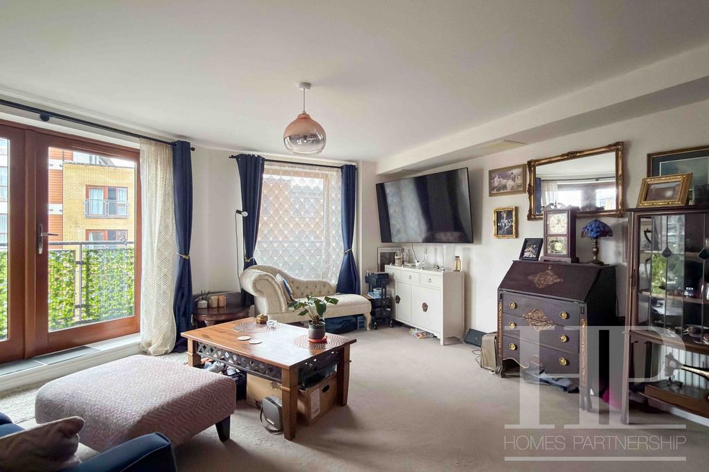 Property photo 2 of 11