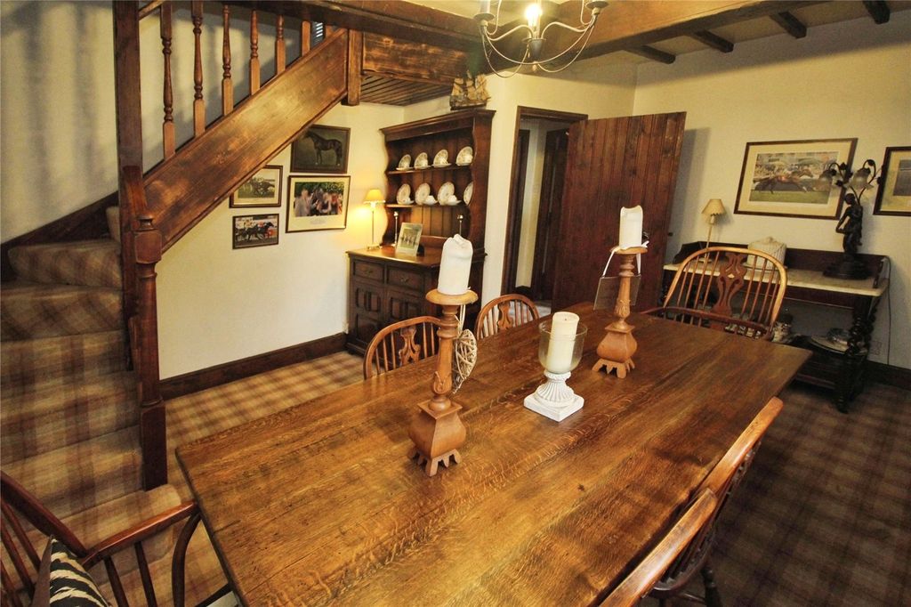 Property photo 2 of 22 Dining Room