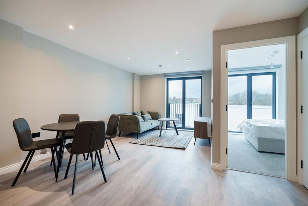 Property photo 1 of 10 Spwingwell-2.Jpg