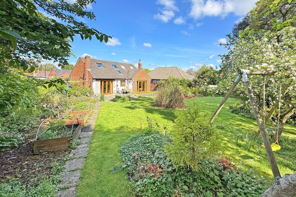 Property photo 1 of 24