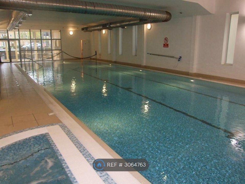 Property photo 2 of 32