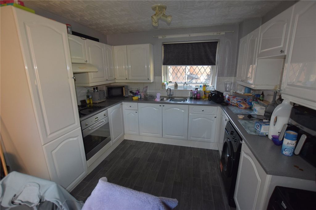Property photo 3 of 6 Picture No. 04