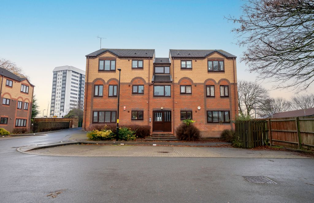 Property photo 1 of 15 Dsc06354-Hdr-Edit