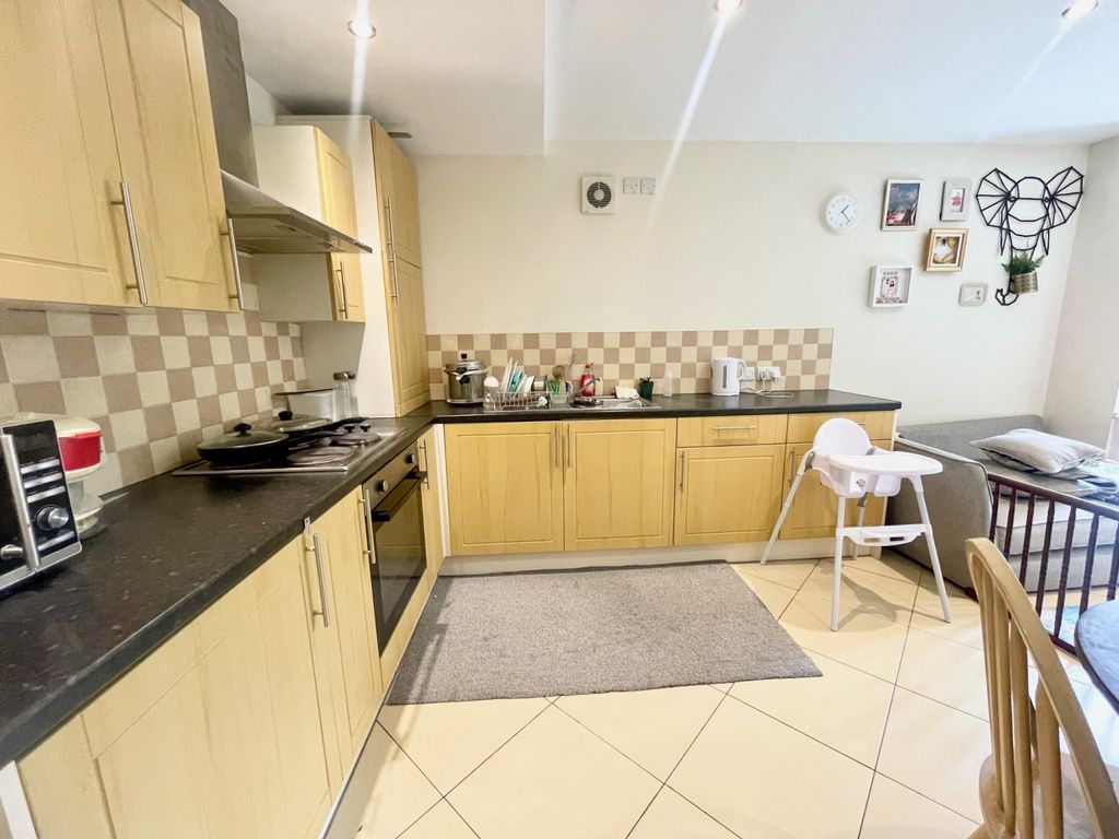 Property photo 3 of 13 Img_7081
