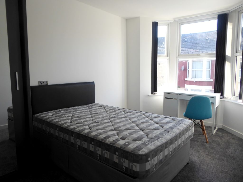 Property photo 3 of 4