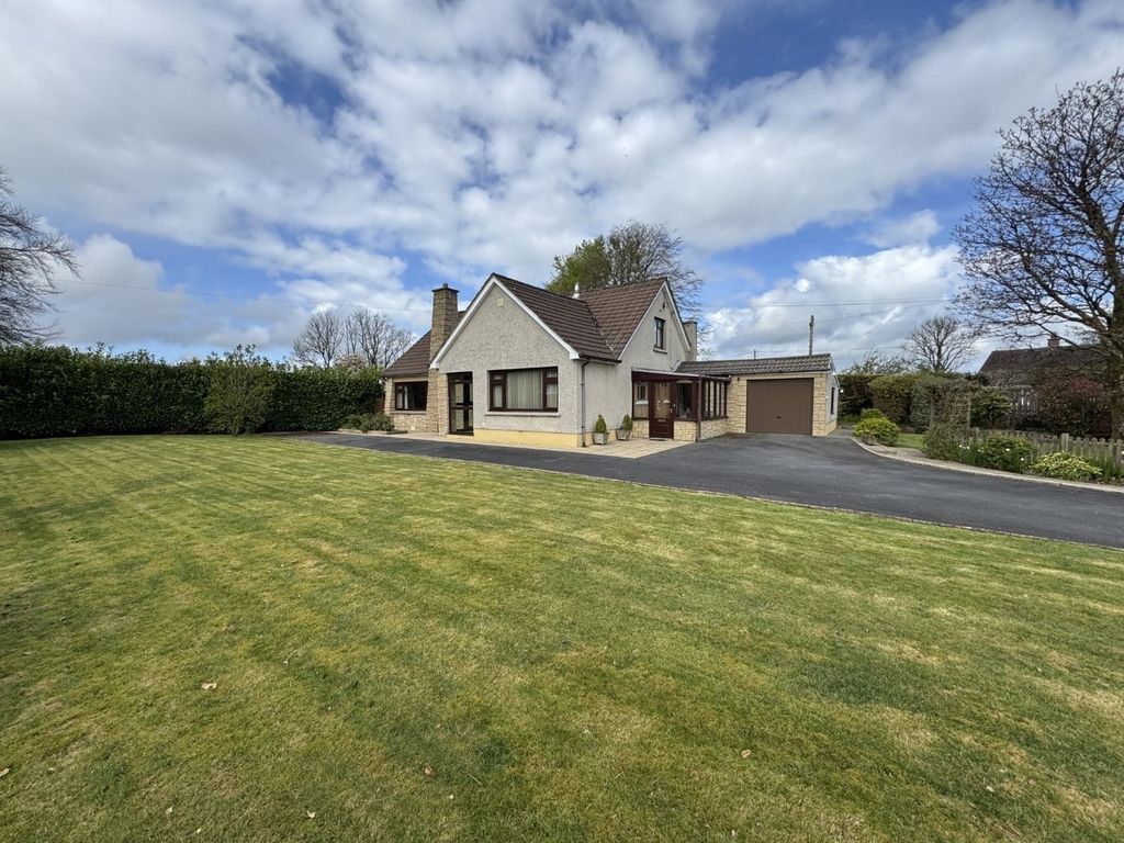 Property photo 1 of 54