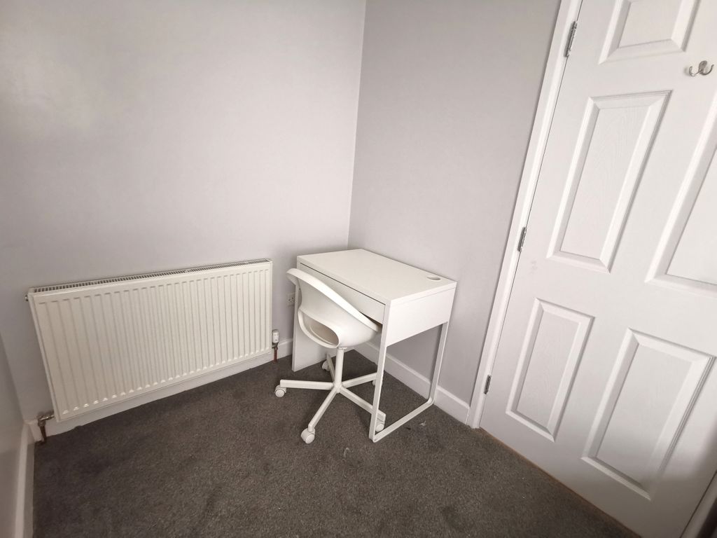 Property photo 3 of 7 Img_20220412_125452