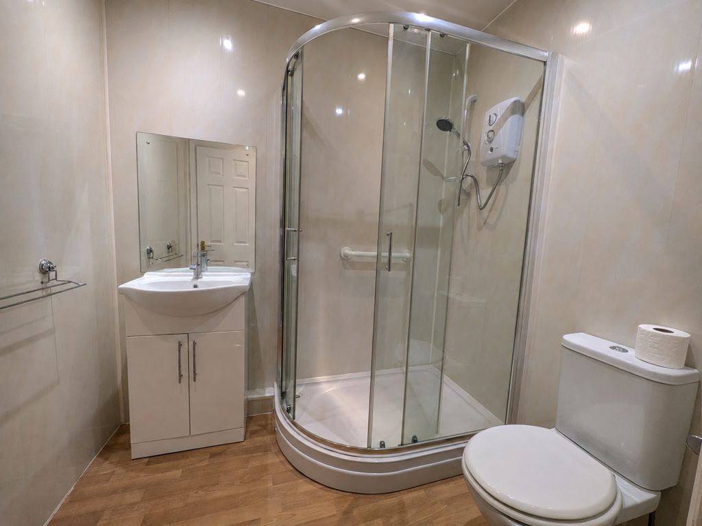 Property photo 3 of 5 Bathroom