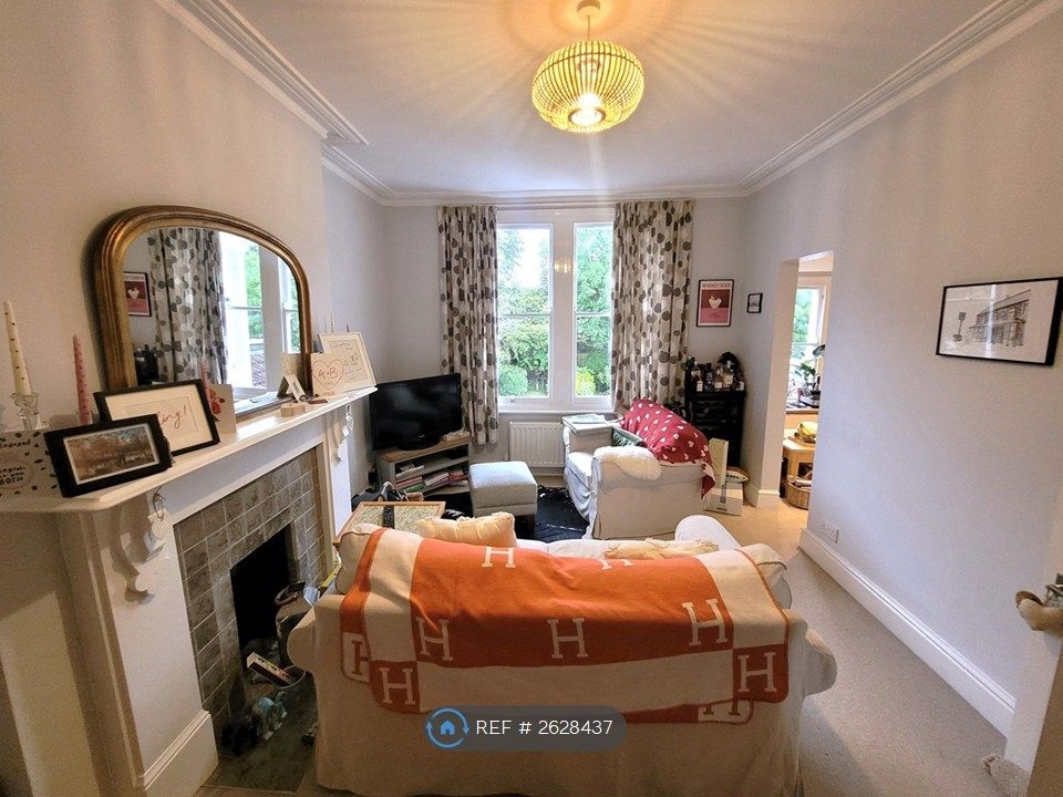 Property photo 2 of 8
