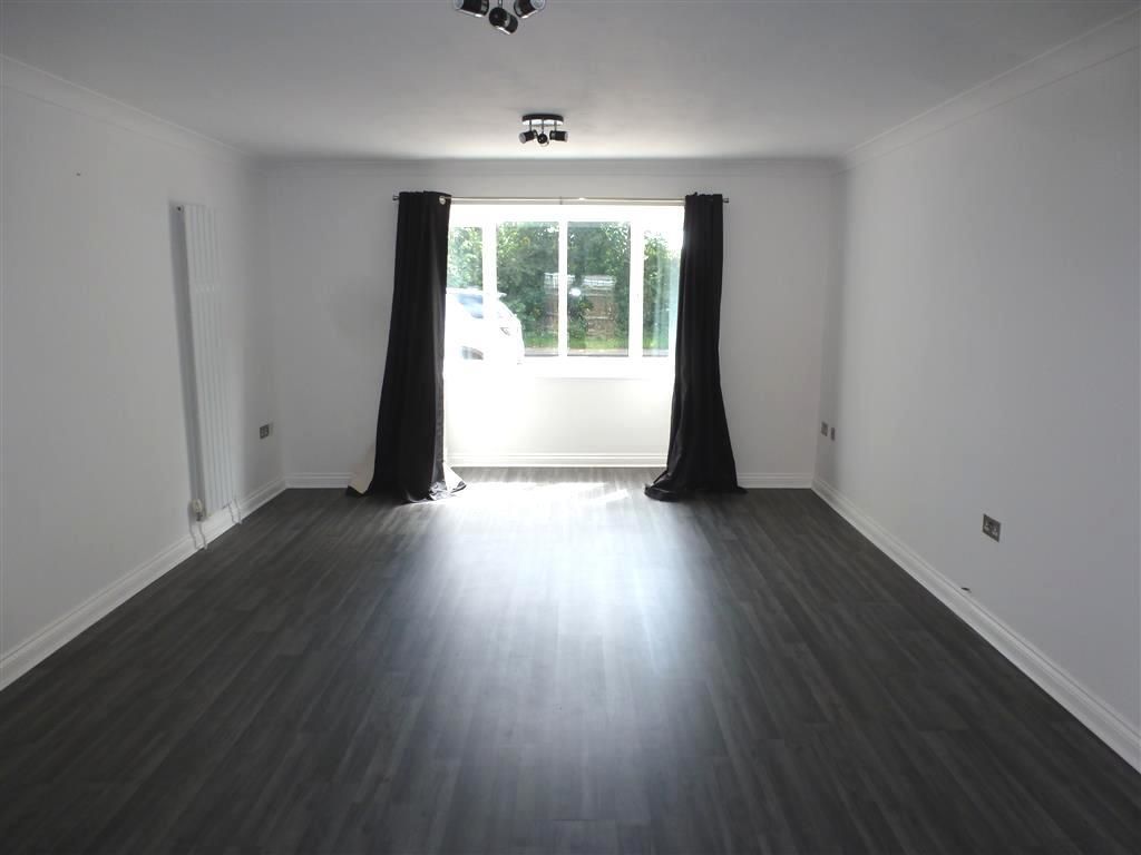 Property photo 3 of 12 Living Room