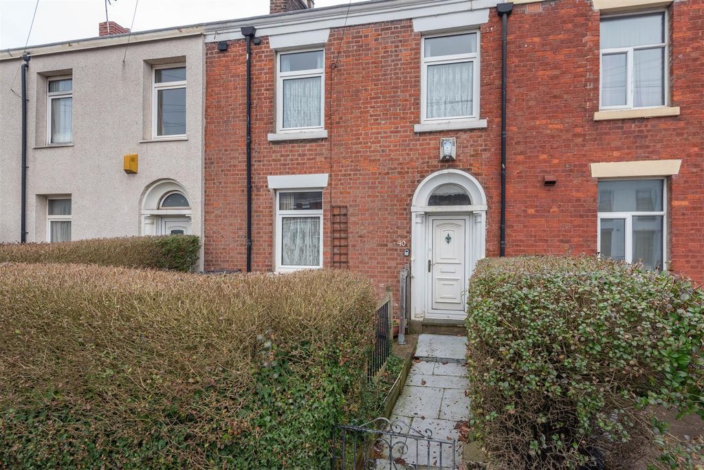 Property photo 1 of 15 Front External