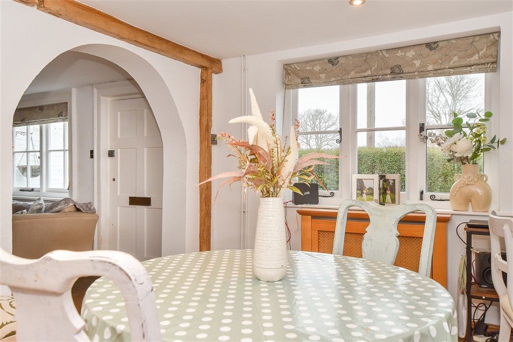 Property photo 3 of 14 Dining Area