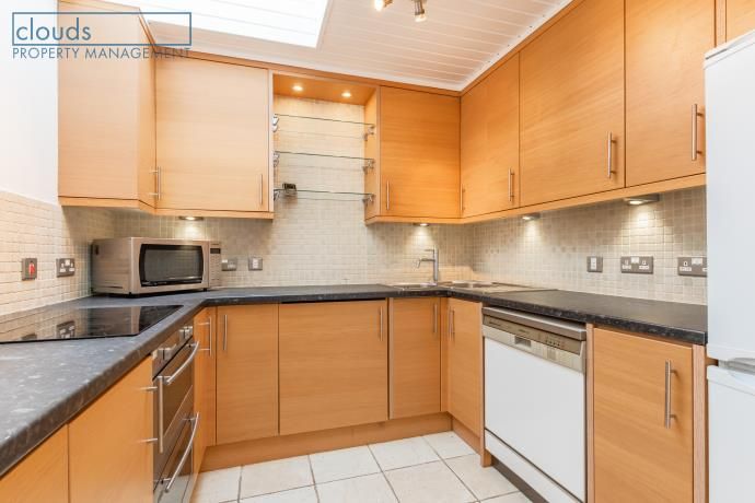 Property photo 3 of 24 Kitchen