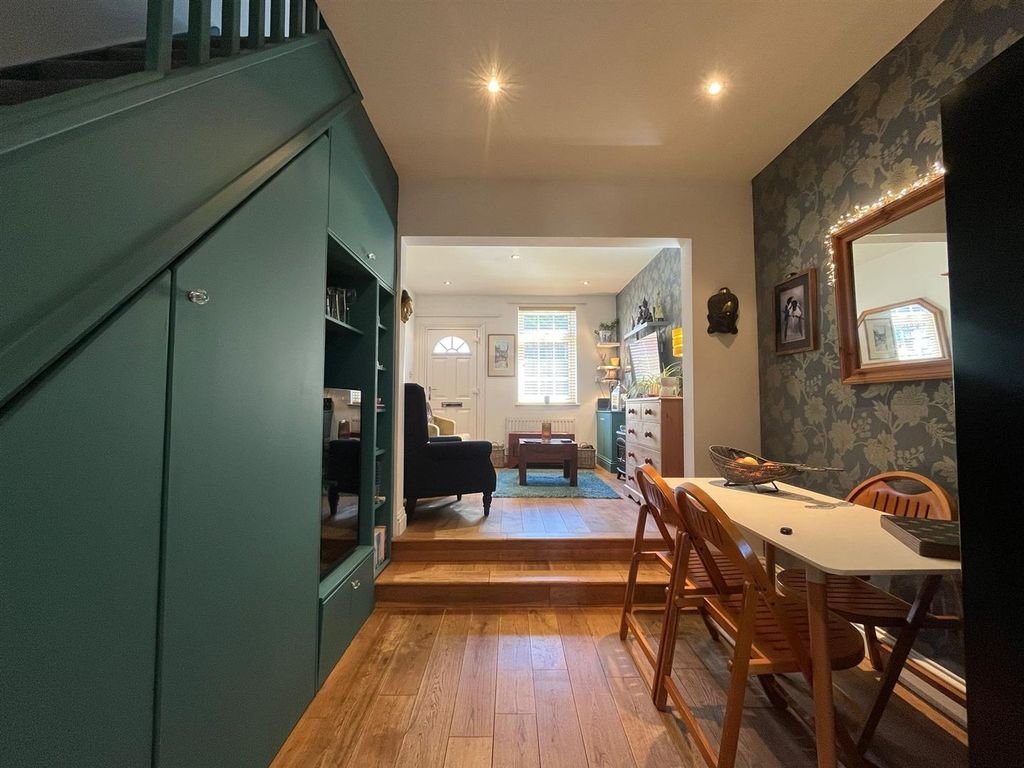 Property photo 3 of 14 Dining Area.Jpg