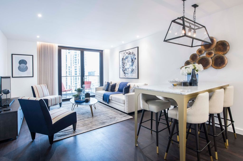 Property photo 2 of 15 A Beautifully Designed Living Room Featuring Moder...
