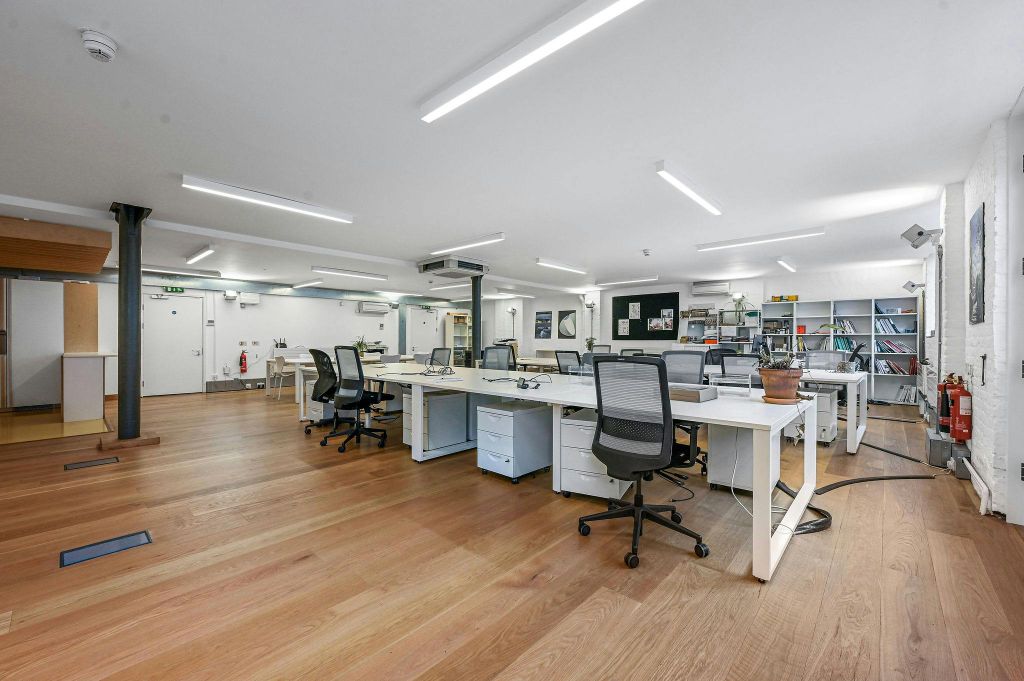 Property photo 3 of 12 Olbc13 Fashionstreet1 4.Jpg