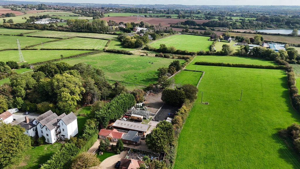 Property photo 2 of 11 1360643 (13)