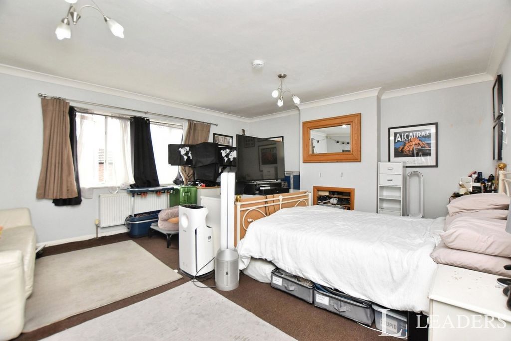 Property photo 1 of 10 Pbox-Img.Jpg